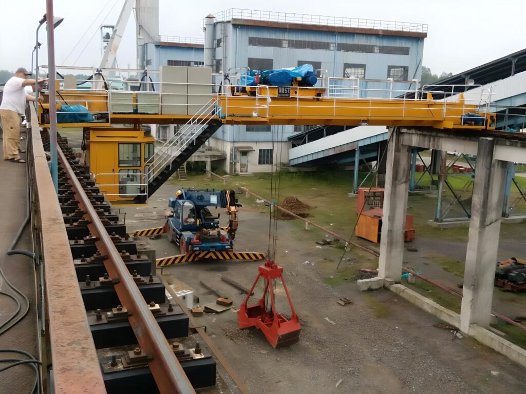 5/5噸10/10噸16/16噸抓斗、電磁兩用橋式起重機(jī)主要技術(shù)參數(shù)